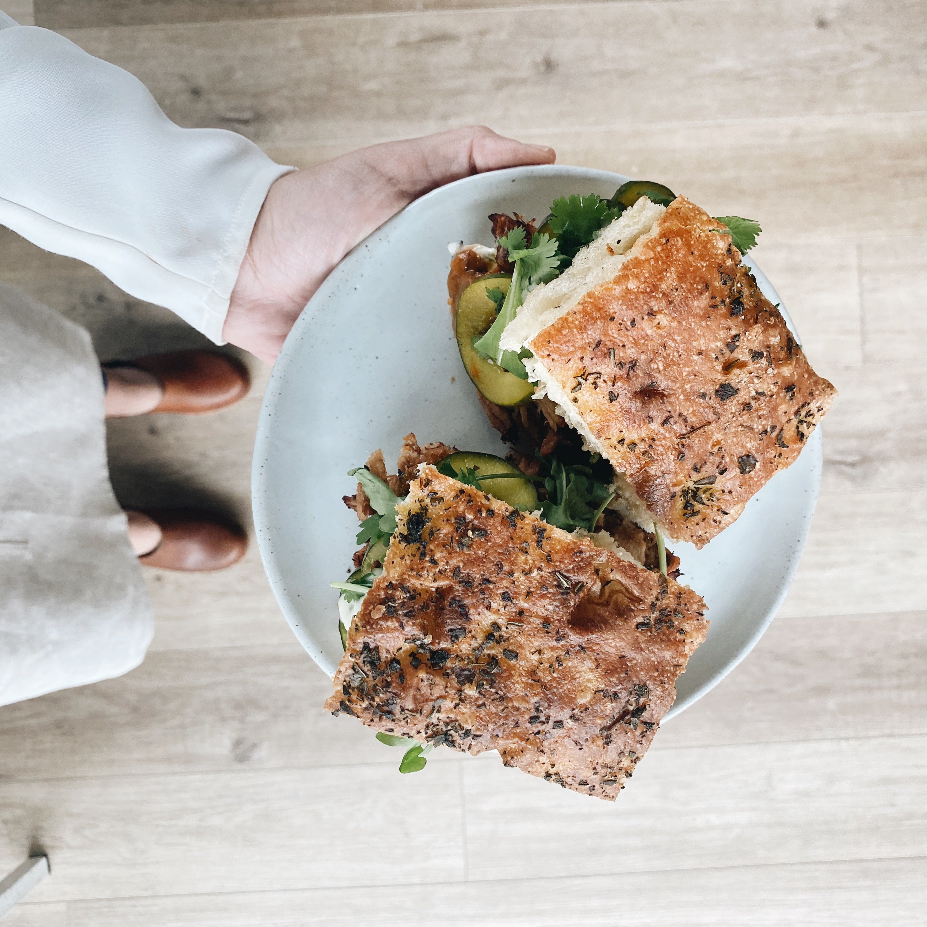 PULLED PORK SANDWICH